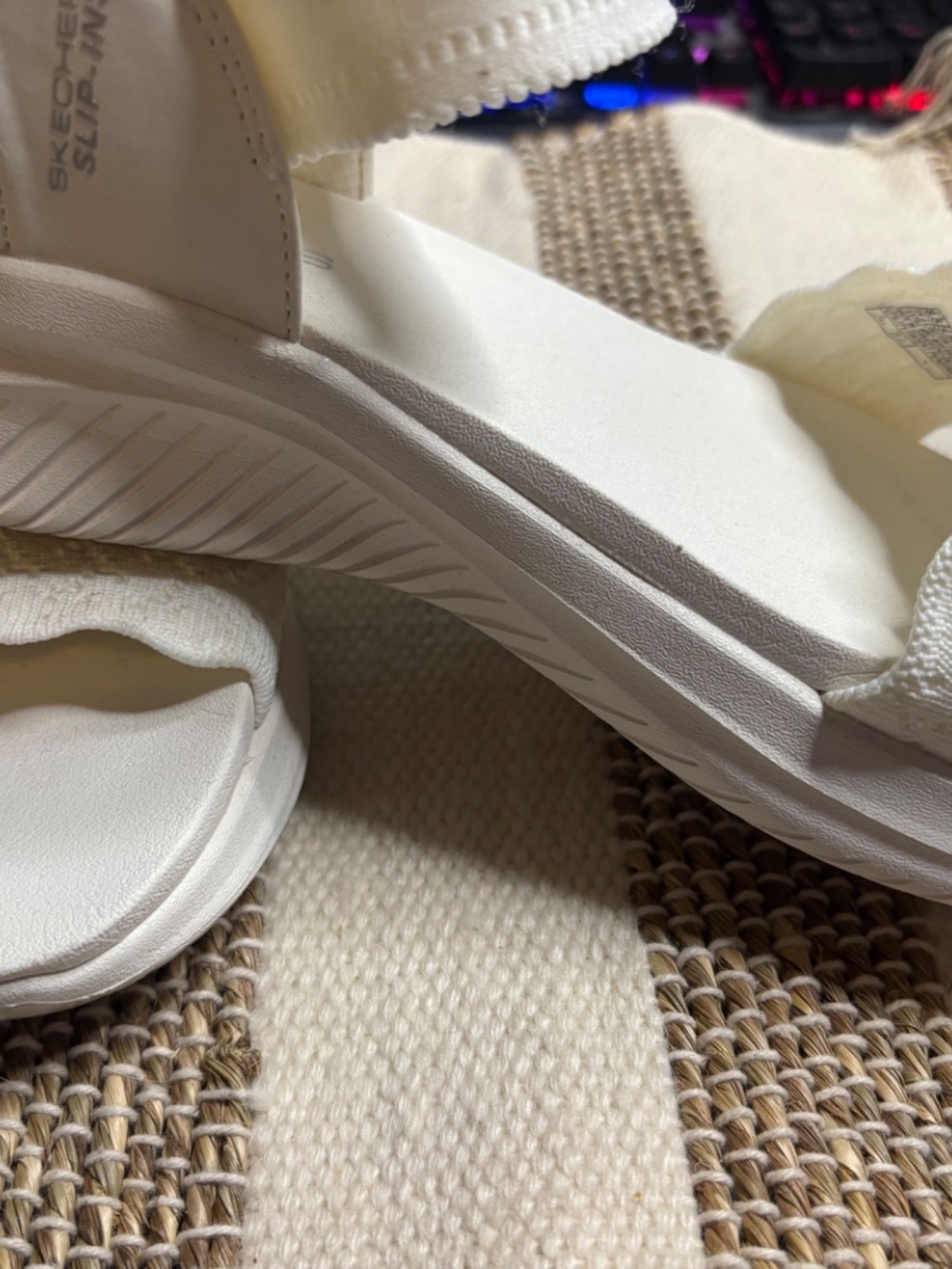 Sketchers Slip-ins Sandals - white - 9W - Picture 6 of 6